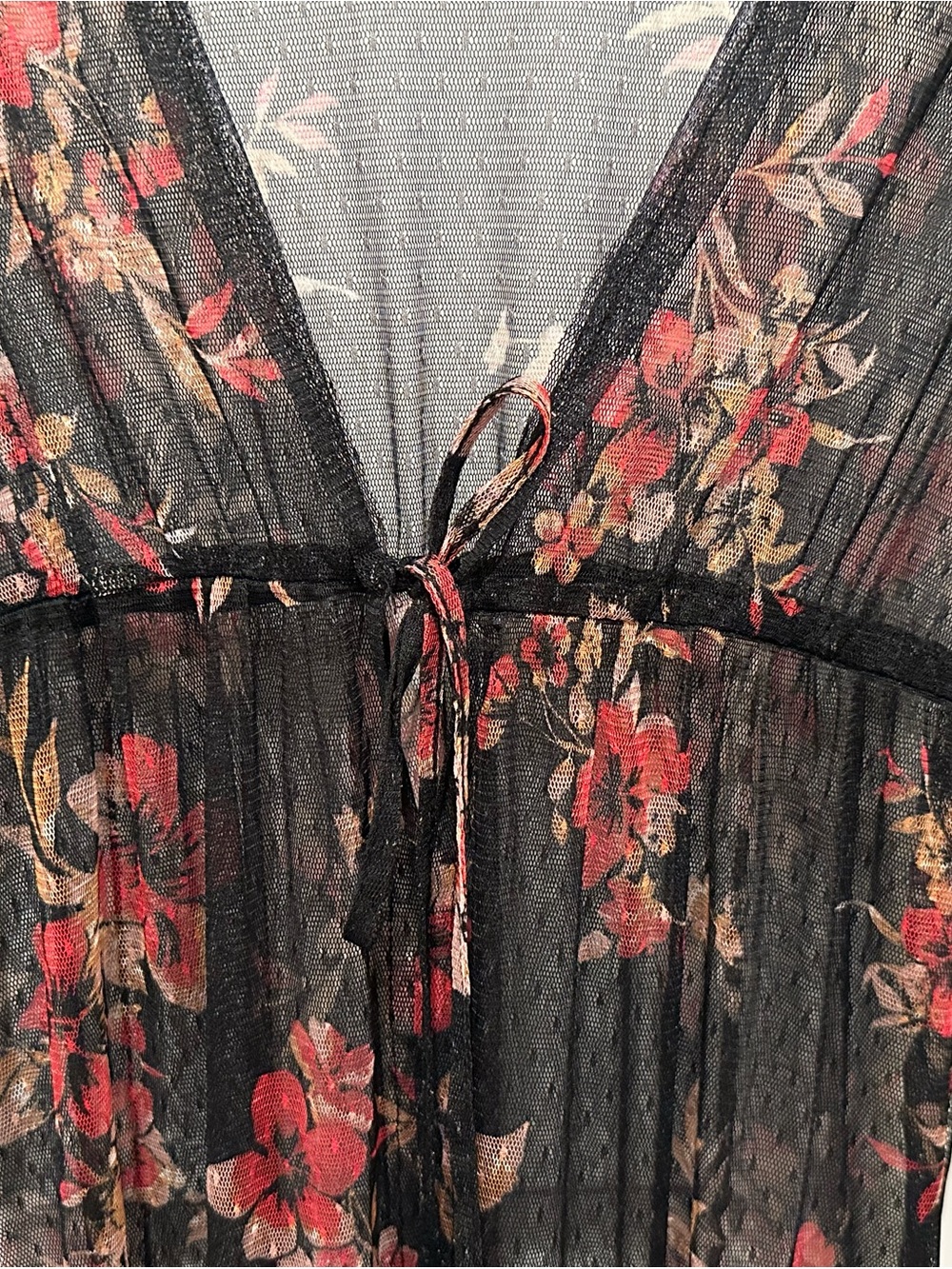 Guess Medium Sheer Lace/Mesh Robe - Picture 3 of 7